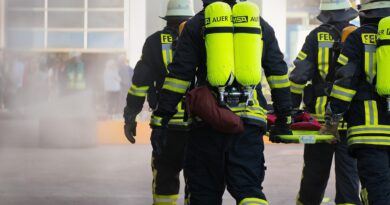 Dramatični trenutci u Mostaru: Veliki požar na Fortici još aktivan, povrijeđen vatrogasac – pogledajte detalje i upozorenja