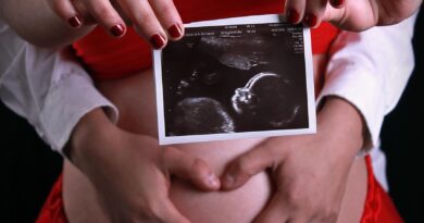 “Veljko Ražnatović javno protiv abortusa: porodica, kontroverze i društveni dijalog”