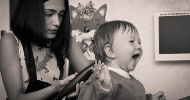 „Mama, nemoj da mi šišaš kosu!“ – Vrisak koji je otkrio istinu iza luksuza