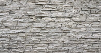 Šta Znače Sitna Crna Zrnca Ispod Dušeka: Neočekivana Poruka Skrivena u Svakodnevici