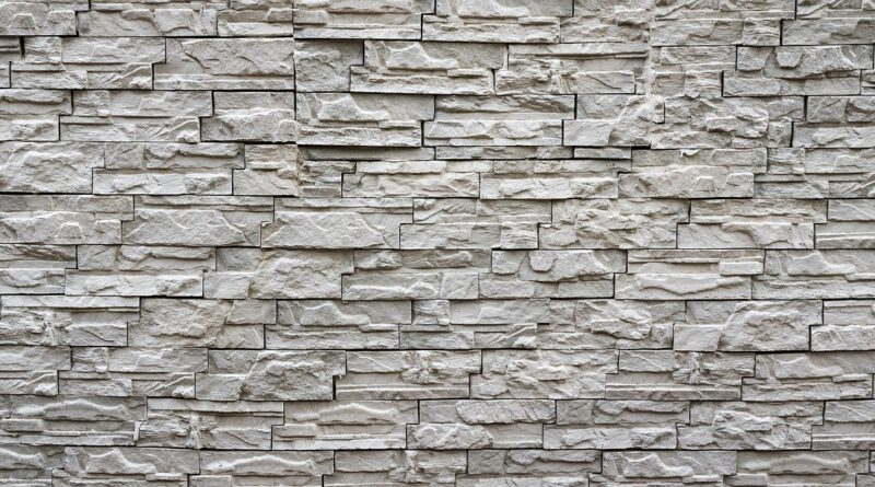 Šta Znače Sitna Crna Zrnca Ispod Dušeka: Neočekivana Poruka Skrivena u Svakodnevici