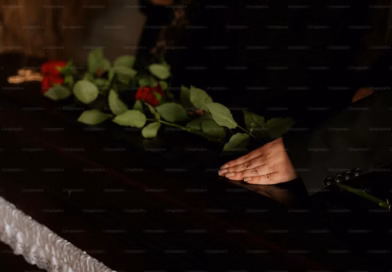 Preminula Jovanka Jolić, poznata po kontroverznim teorijama i nastupima na društvenim mrežama Preminula Jovanka Jolić, poznata po kontroverznim teorijama i nastupima na društvenim mrežama