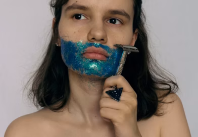 Dlačice na bradi kod žena: šta su normalne promene, a kada treba obratiti pažnju