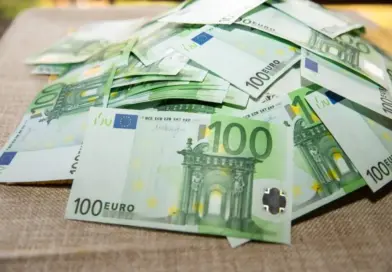 Saturn i Neptun u Ovnu: Koji znakovi mogu da očekuju finansijsku priliku do kraja februara?