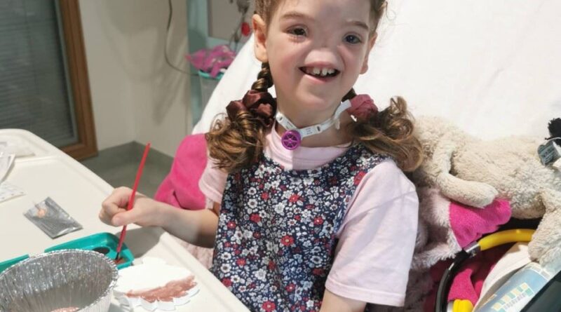 Nevjerovatna životna priča Tese Evans: Djevojčica koja je rođena bez nosa, ali s osmijehom koji je osvojio svijet