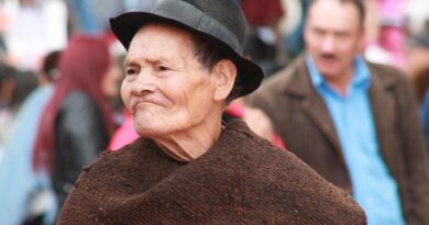 Prašnjavi put do istine: Kako sam naučio ceniti porodicu nakon spaljene kuće