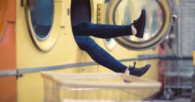 Nemojte nikad da perete veš na 40 stepeni: Evo na kojoj temperaturi odjeća zaista ostaje duže nova