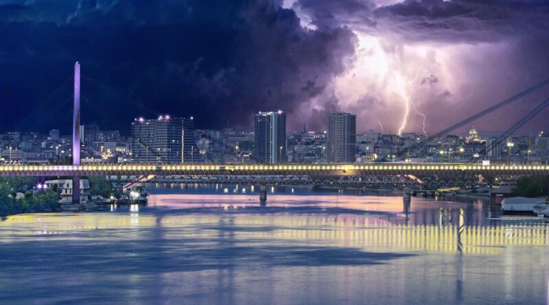 Tragedija na Novom Beogradu: Pitanja bezbednosti nakon nesreće u zoni parka