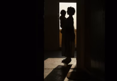 Tiho nestajanje: priča o majci, pamćenju i ljubavi