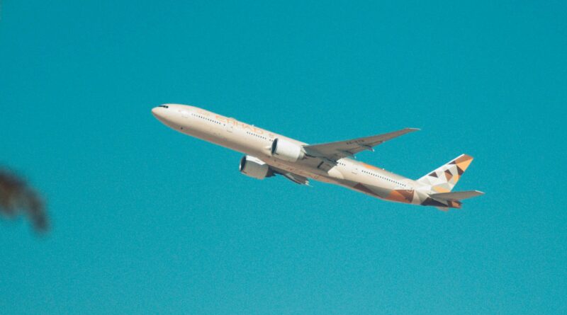 Neobican trenutak na letu: Kako je jedan gest smirio uplakanu bebu i promenio atmosferu u avionu