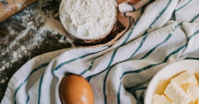 Plazma torta sa malinama bez pečenja: jednostavan recept za osvežavajući desert