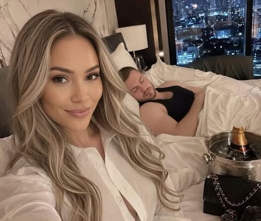 Ljubavnica joj poslala fotografiju iz hotelske sobe, ali nije primijetila detalj koji je razotkrio mnogo veću izdaju Ljubavnica joj poslala fotografiju iz hotelske sobe, ali nije primijetila detalj koji je razotkrio mnogo veću izdaju