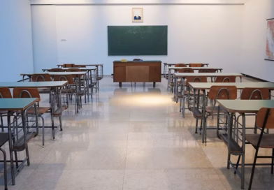 Obustavlja se nastava u svim školama u Republici Srpskoj: Poznato do kada traje odluka Obustavlja se nastava u svim školama u Republici Srpskoj: Poznato do kada traje odluka